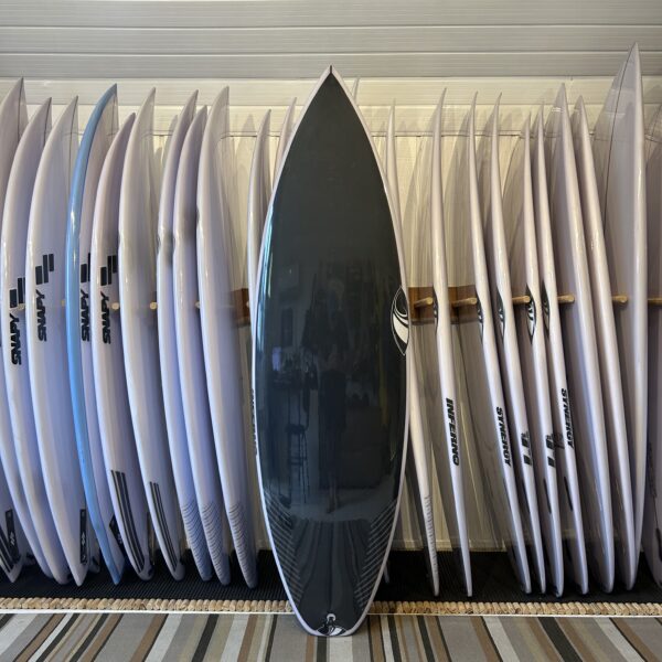 Sharpeye Inferno 72 - 5’8 19,50 x 2,58 = 29,1L