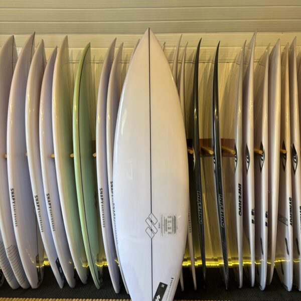 Snapy - RTX Model 5'10 19,00 × 2,44 = 27,5L