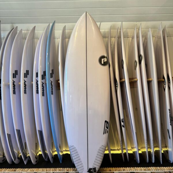 Pró-Ilha Black Eye 5'11 20,62 x 2,55 = 34,2L