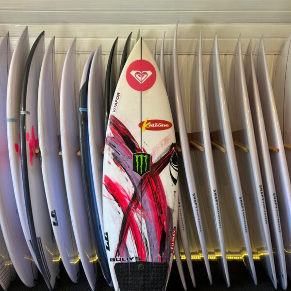 Sharpeye 5'7 18,50 x 2,40 = 24,6L Laura Raupp