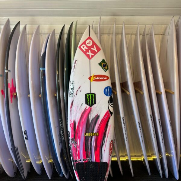 Sharpeye 5'7 18,40 x 2,37 =24,9L. Laura Raupp