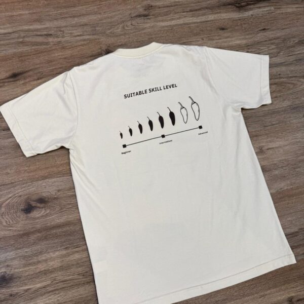 Camiseta evolution off white Chilli Surfboards
