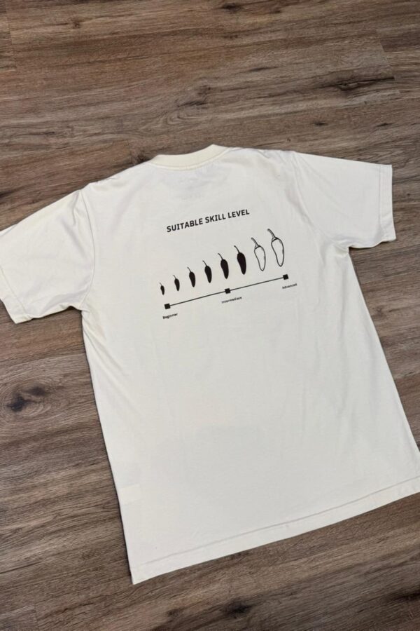 Camiseta evolution off white Chilli Surfboards