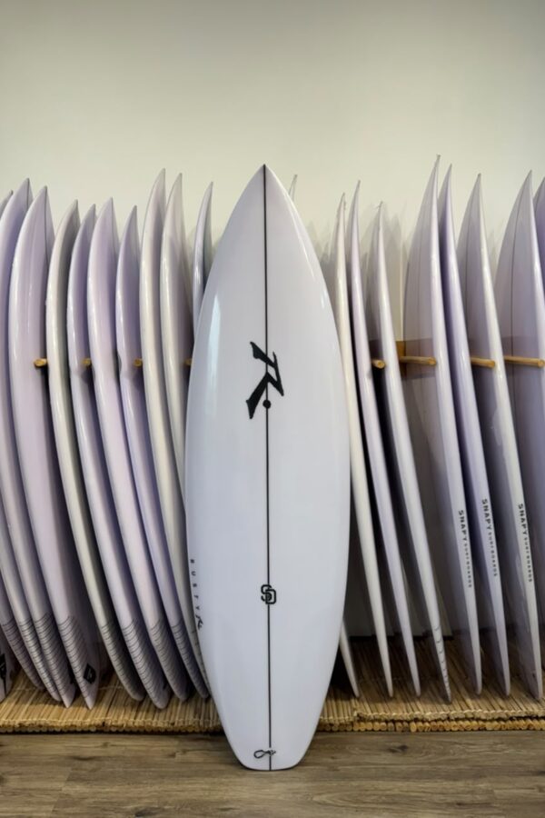 Rusty SD 5'10 19,80 x 2,67 = 32,5L