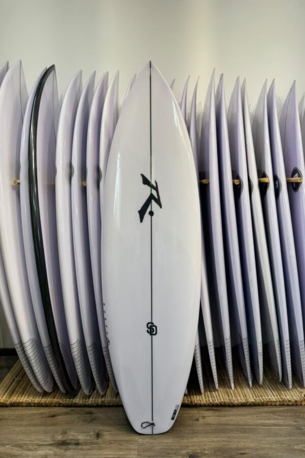 Rusty SD - 5’9 19,37 x 2,43 = 30L